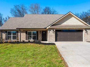 1451 John Sparks Dr, Friendsville, TN 37737