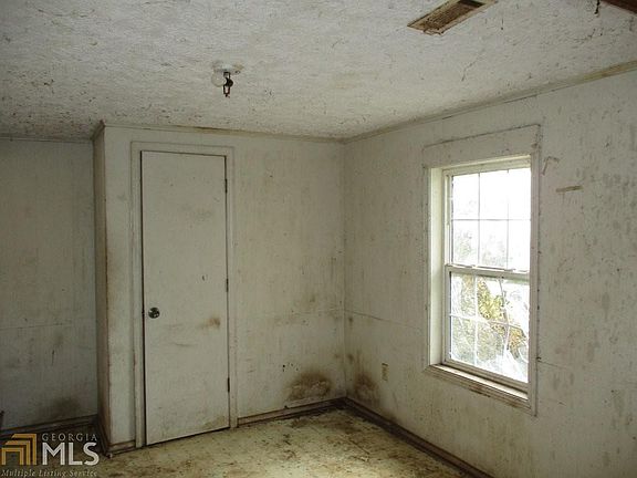 3rd image of 8301 Mozley St