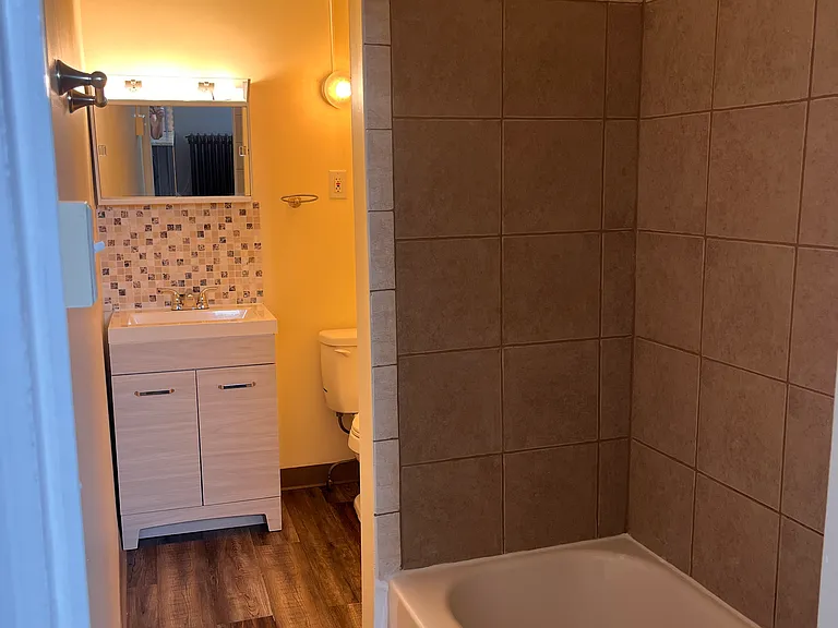 203 Farnsworth Ave #2 — Photo 7