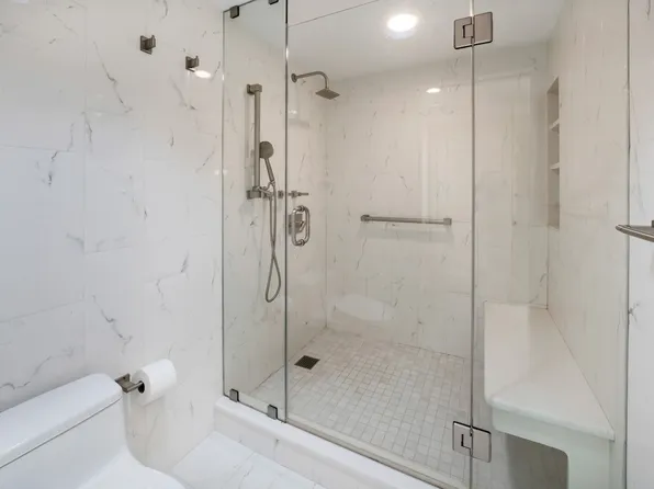 45 Sutton Place South image 8 of 17