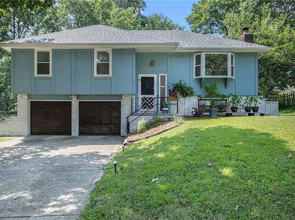 7608 N Serene Ave, Kansas City, MO 64152
