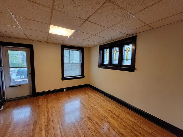 6230-6232 Columbia Ave. — Photo 9