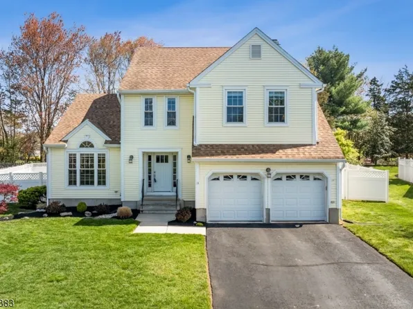 11 Lenape Trl, Branchburg Twp., NJ 08876