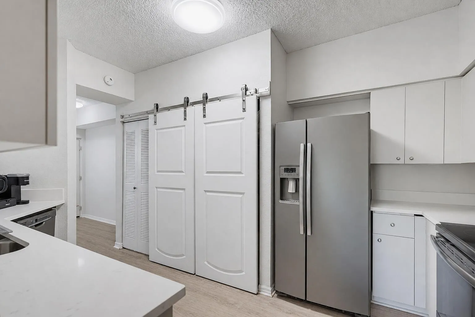 2 bed, 2.0 bath, 1215 sqft, $2,300 — Photo 1