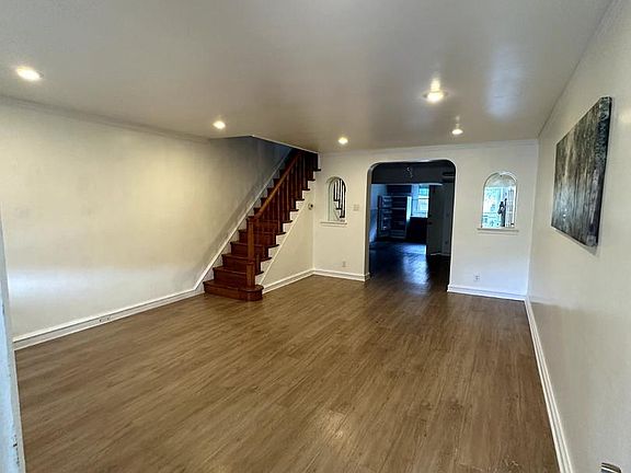 4th image of 3207 Saint Vincent St