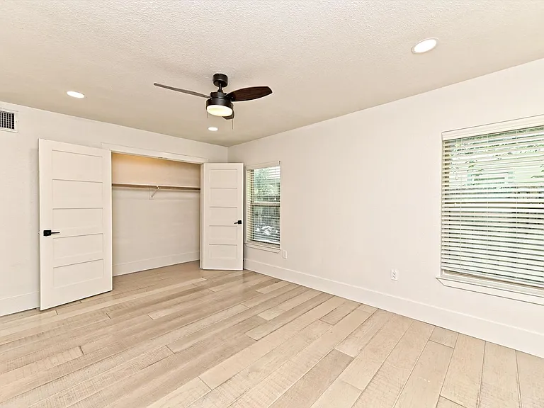 11800 Tedford St — Photo 15
