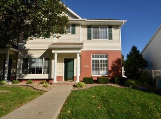 2143 Ridgeview Cir, Clive, IA 50325