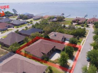 9023 Orlando Ave, Navarre, FL 32566