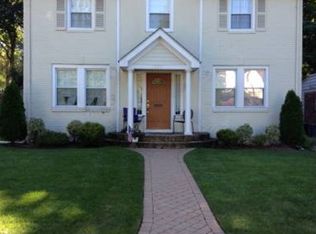 1269 Sussex Rd, Teaneck, NJ 07666