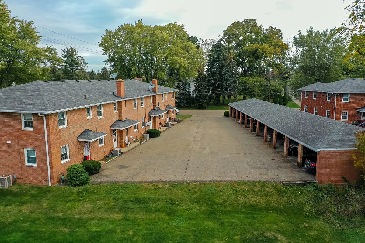 AIY Canton Townhomes — Photo 3