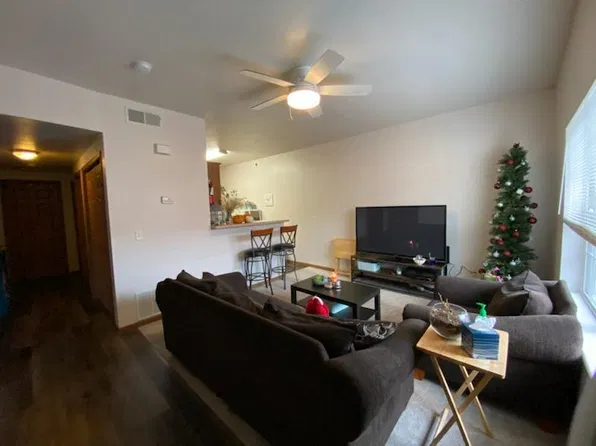 1844 Anderson Ave, Manhattan, KS 66502