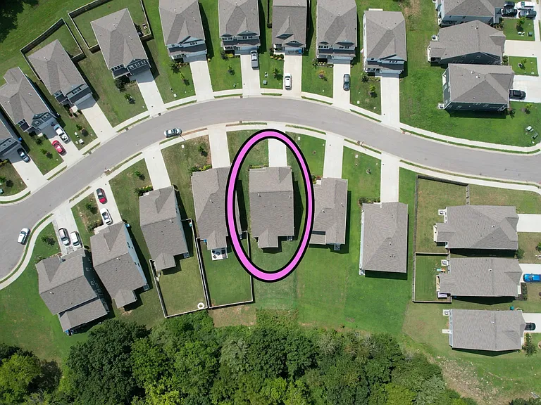 261 Cornice Dr — Photo 42
