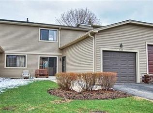 548 Stone Gate Cir, Schaumburg, IL 60193