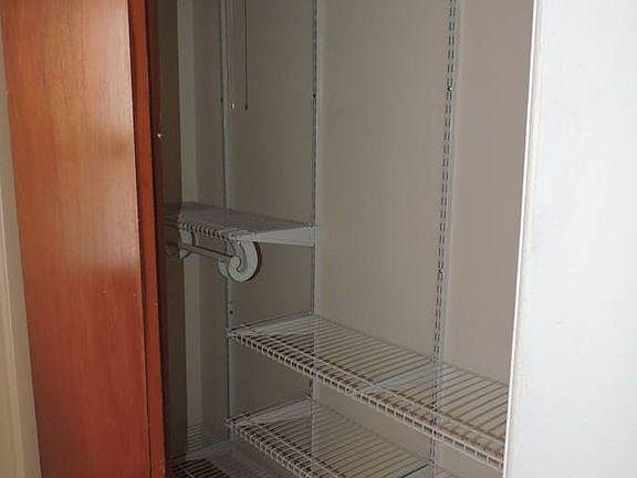 4th image of 817 Seward St #2B