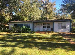 1805 E Indian Head Dr, Tallahassee, FL 32301