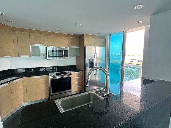 4th image of 1881 79th Street Cswy Floor 6