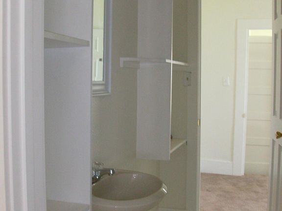 2nd image of 215 W 7th Ave