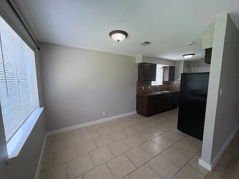 817 Cactus Dr — Photo 7