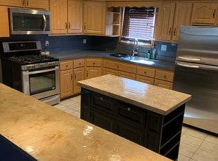 2 Ellen St, New Brunswick, NJ 08901