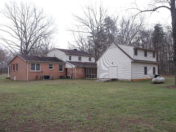 4th image of 477 Duncan Dr