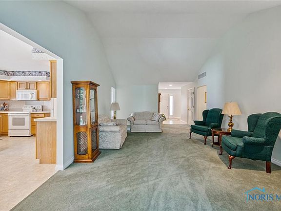 5th image of 2023 Silverpine Ct