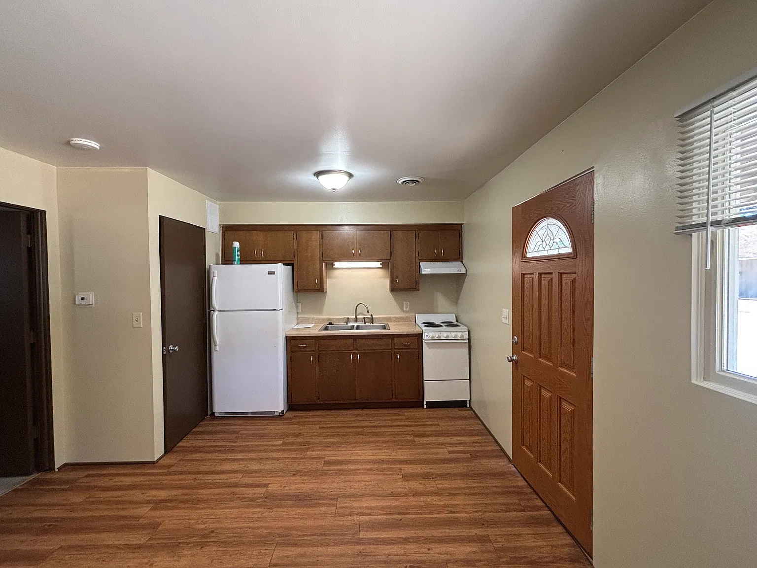 1 bed, 550 sqft, $795 — Photo 2