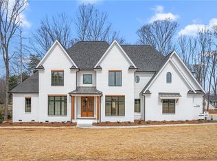 7794 Polar Dr, Oak Ridge, NC 27310