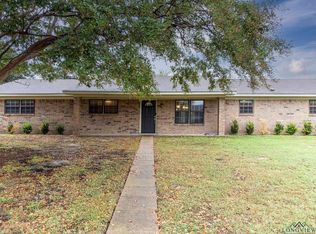 245 Taylor George Dr, Longview, TX 75605