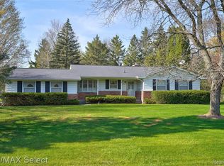 4134 Calkins Rd, Flint, MI 48532