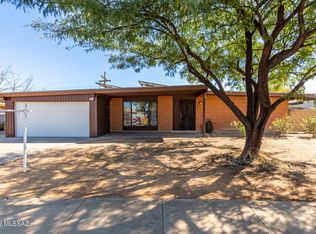 402 N Kent Dr, Tucson, AZ 85710