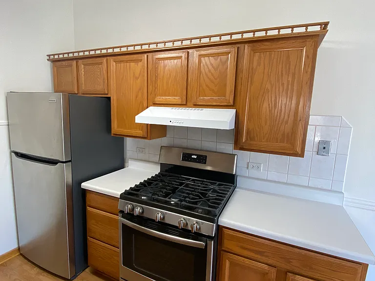 914 Van Buren Ct — Photo 11