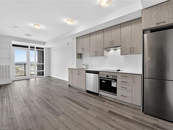 3rd image of 461 Green Rd #816