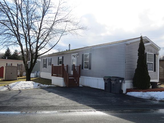 3rd image of 14 Nathan Dr