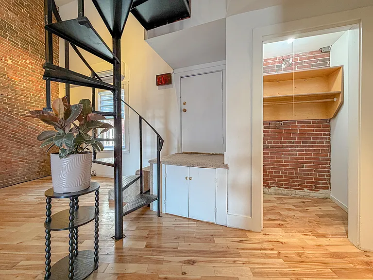 578 Congress St #3 — Photo 32