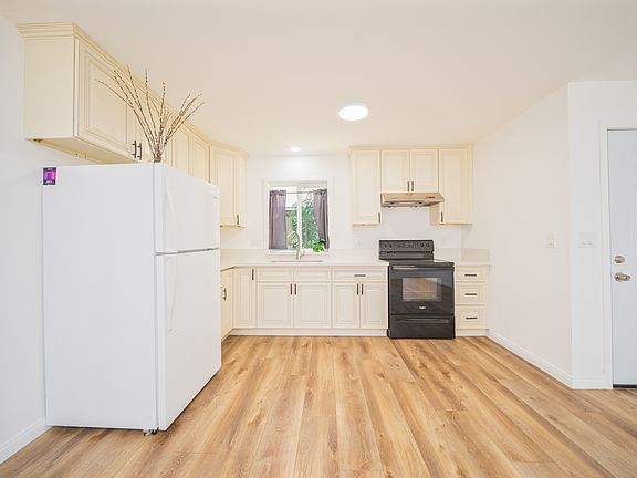 3rd image of 349 E Newman Ave #B