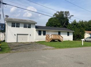 47 Forest Dr, Wurtsboro, NY 12790