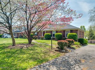 9504 Aylesbury Dr, Rolling Hills, KY 40242
