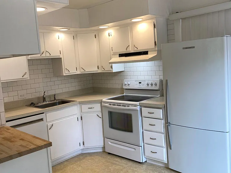 232 Bond Brook Rd #A — Photo 8