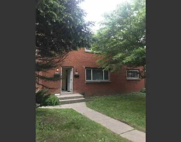 2139 W Silver Spring Dr — Photo 19