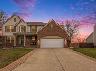 4403 Palmetto Ct, Grand Blanc, MI 48439