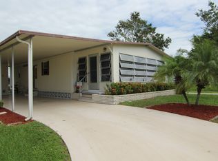 989 Montego Ave E, Venice, FL 34285