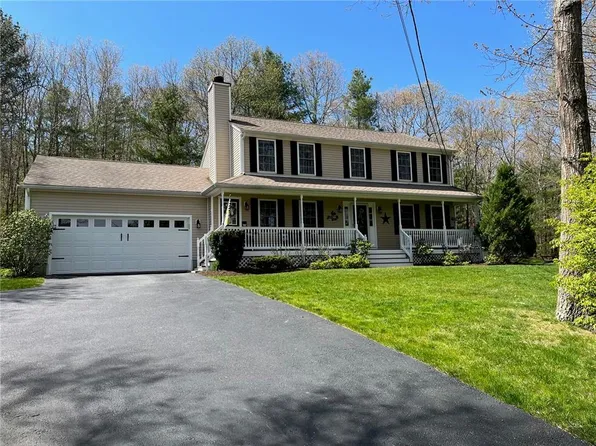 14 Kings Daughters Ct, West Greenwich, RI 02817