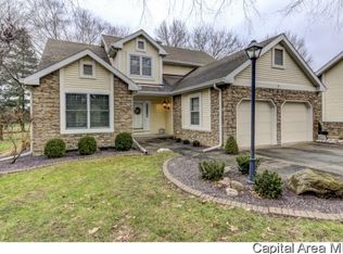 17 Chimney View Ln, Springfield, IL 62707