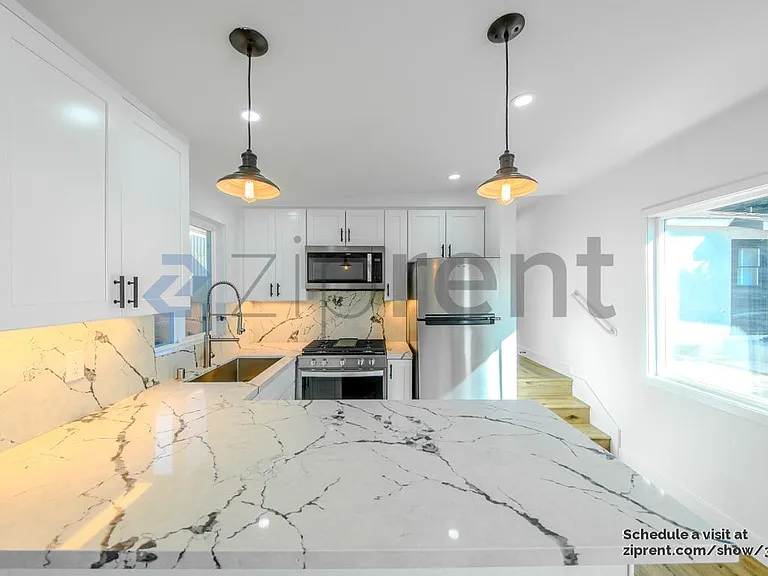 3937 Redwood Ave #A — Photo 7