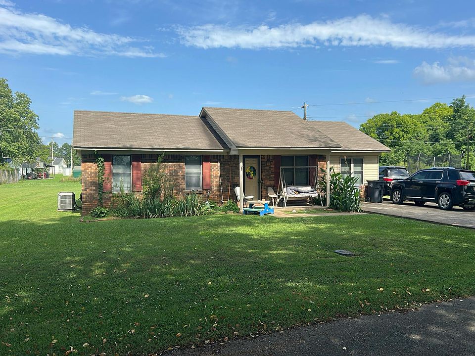 1st image of 31 Cooper Ln