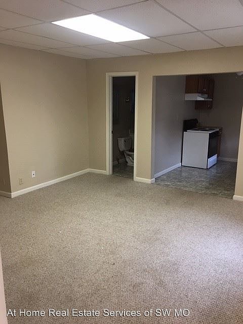 2nd image of 911 S Delaware Ave APT C