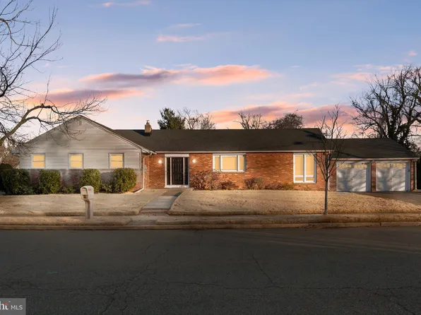 300 W Walnut Ave, Moorestown, NJ 08057