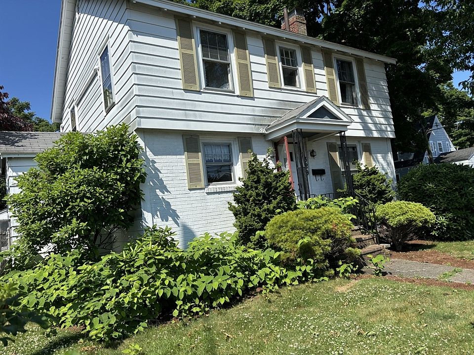 2nd image of 329 Merrimac St
