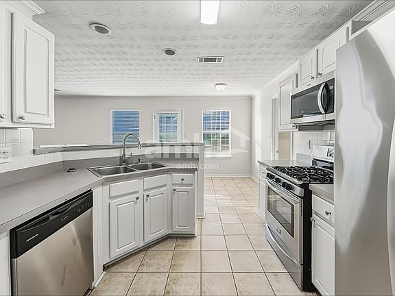 3rd image of 3168 Bradford Pear Dr