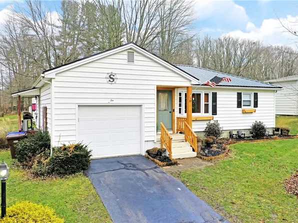 10 Fredonia Rd, Greenville, PA 16125